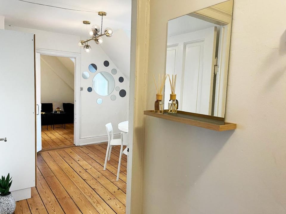 Stylish newly furnished 2 BR Apt - Heart of CPH★ Apartment in Frederiksberg