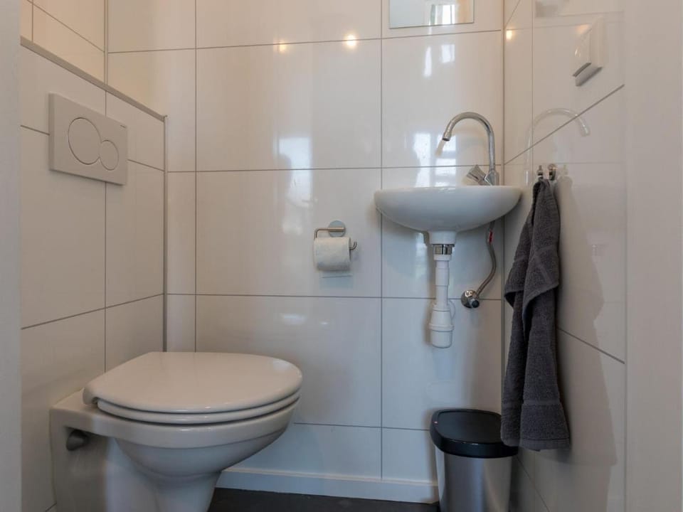 Holiday Home in Schorre near Beach & Dunes Vacation rental in Vrouwenpolder