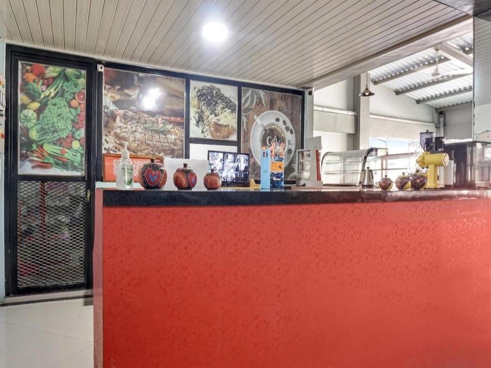 OYO 90314 Stadion Guesthouse Syariah Hotel in East Java