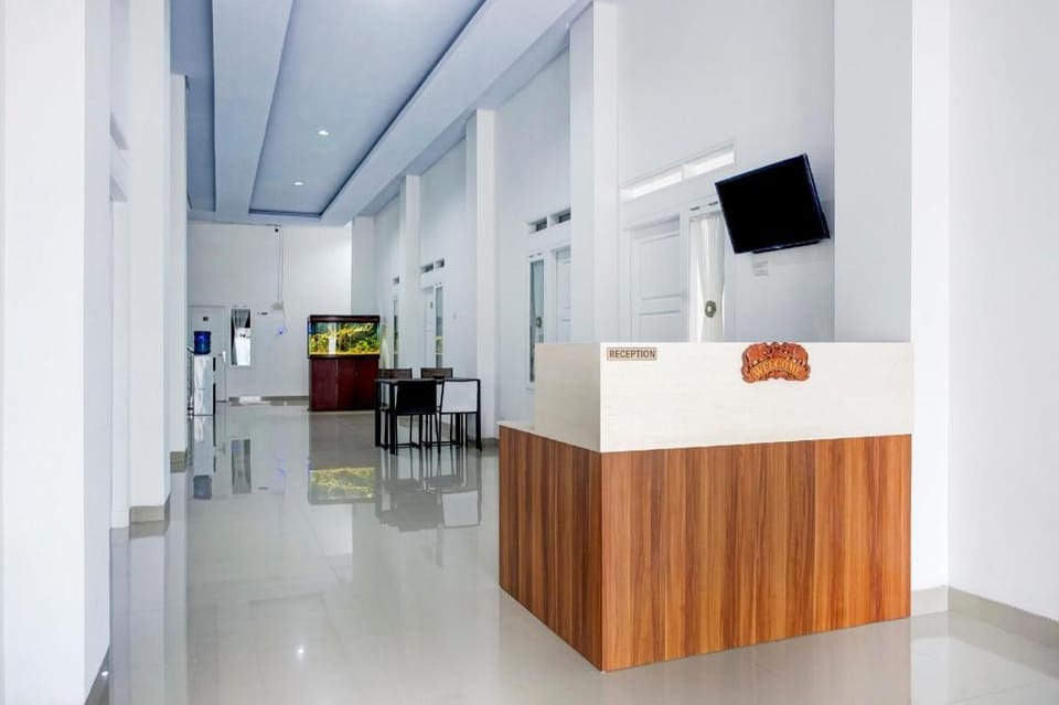 Hotel O Sukarame Near Imanuel Hospital Way Halim Formerly Hotel Griya Bawean Hotel in East Java