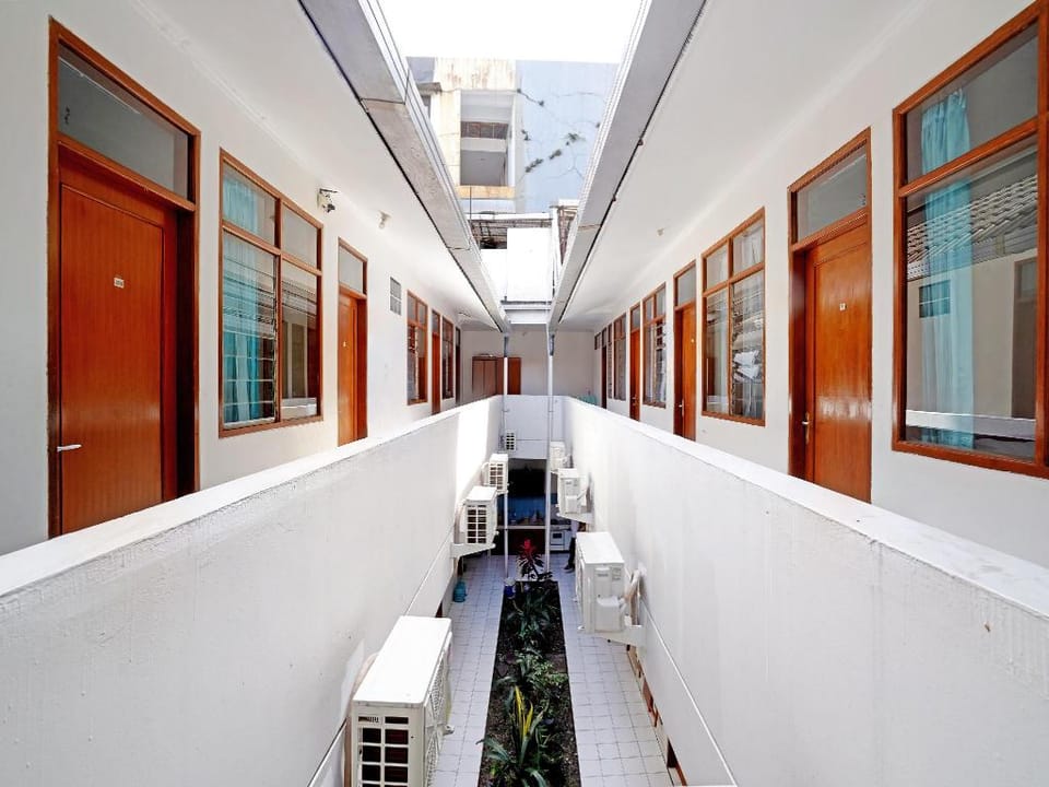 OYO 90840 Teratai Residence Hotel in West Java