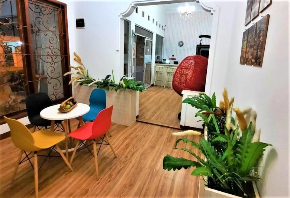 Wisma Acidalia Syariah Bed and Breakfast in Bandung