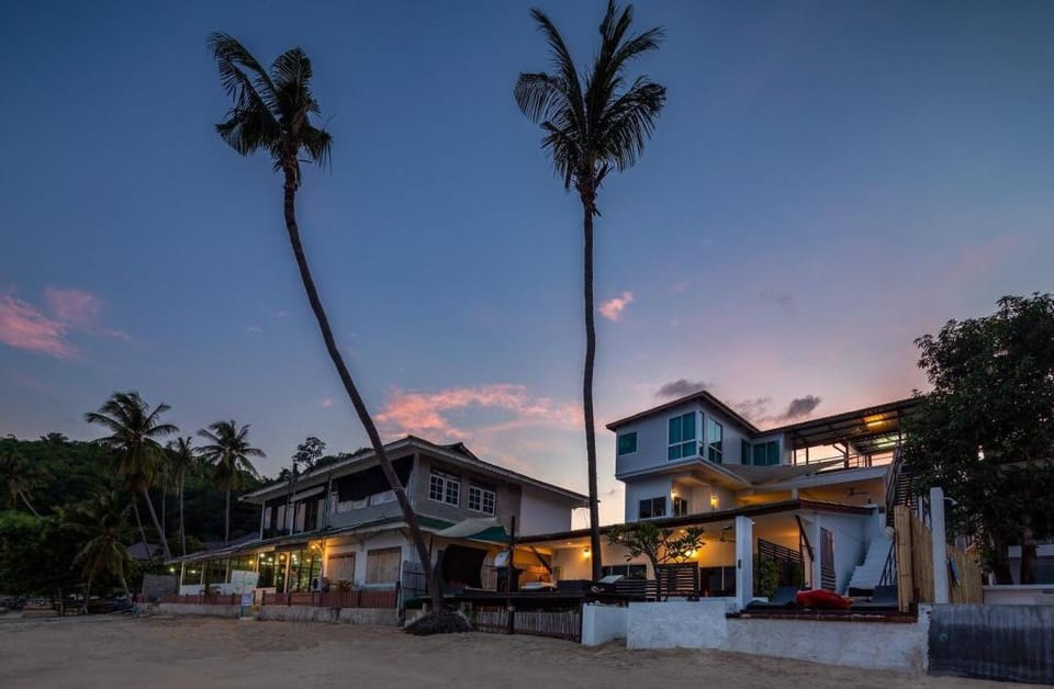 Beachfront Retreat Perfect for Couples and Friends Apartment in Wichit