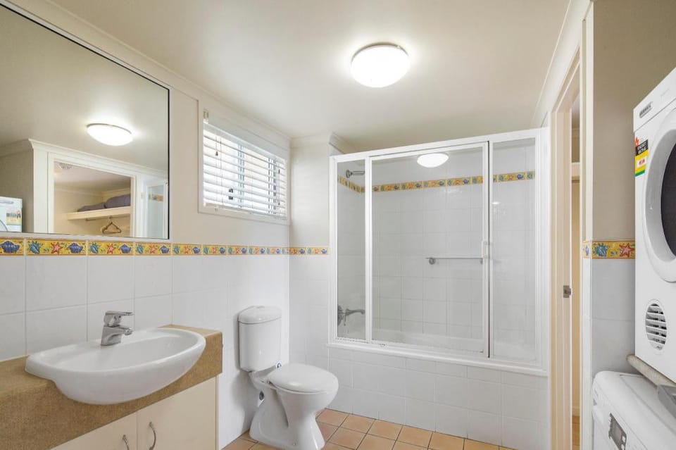 Celebrity on Shingley - Airlie Beach Apartment in Airlie Beach