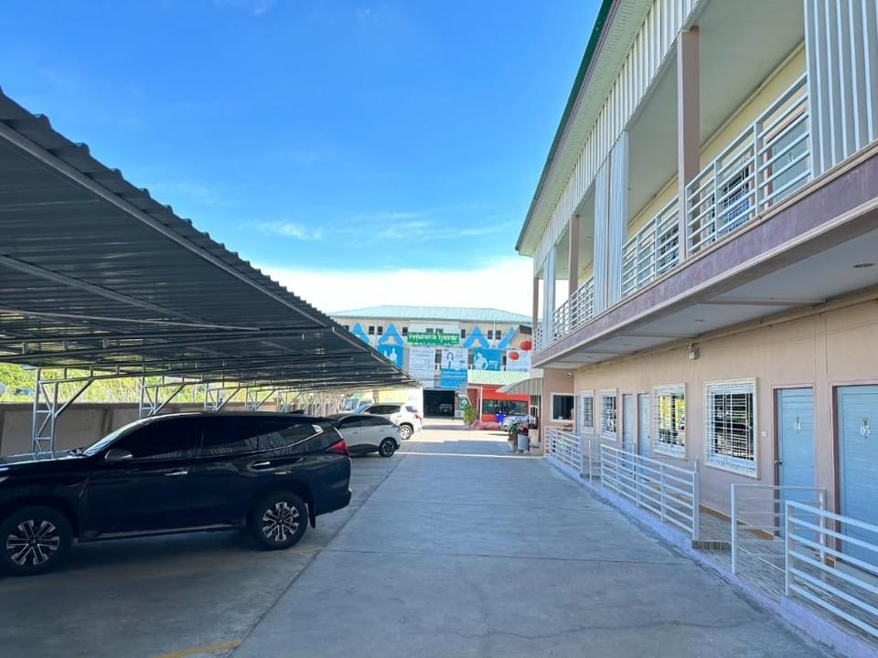 PALM PLACE HOTEL Apartment in Laos