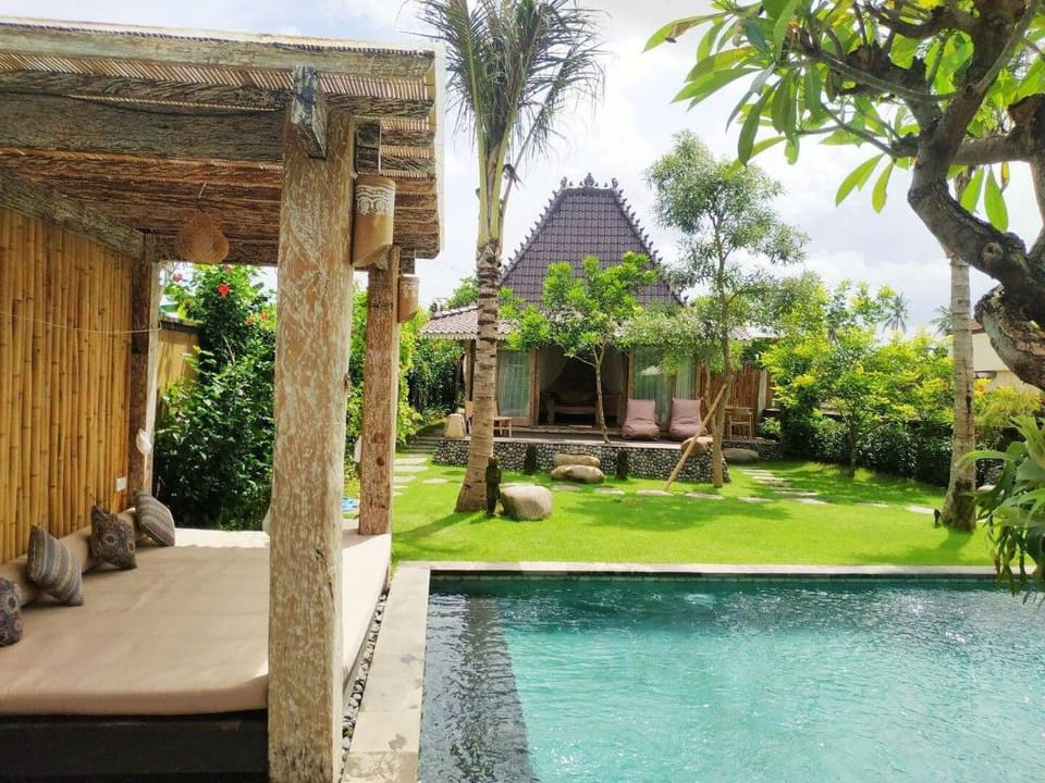 Villa in rice fields, 1 br, swimming pool, garden Villa in Abiansemal