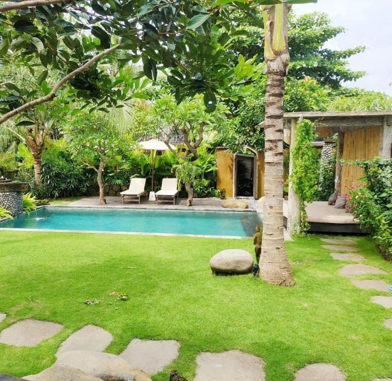 Villa in rice fields, 1 br, swimming pool, garden Villa in Abiansemal