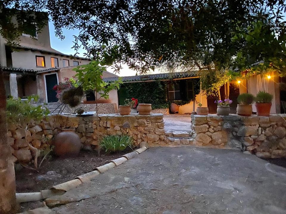App. Petit - Adults Only - FincaOase Can Negre Apartment in Llevant