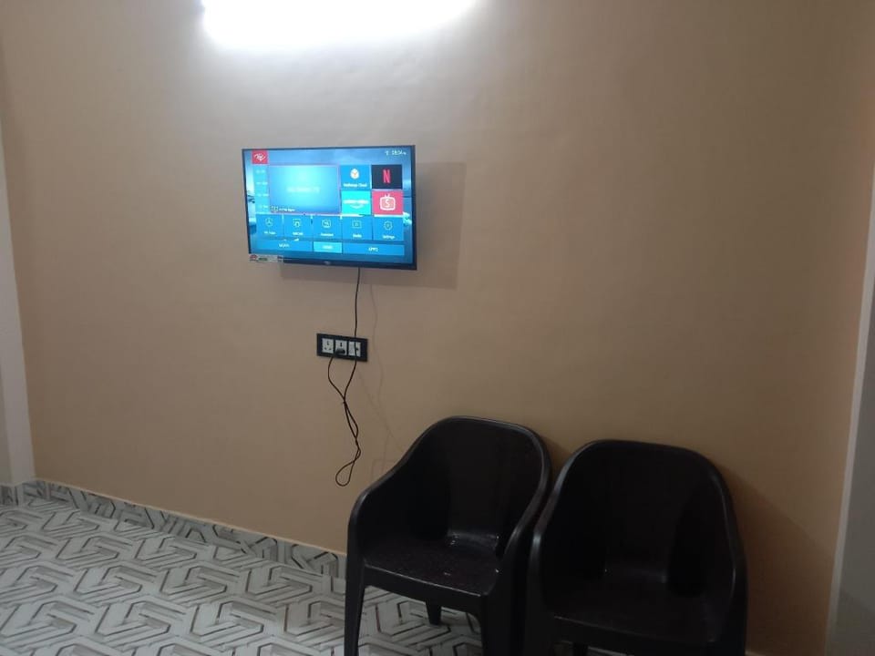 Hotel Dhyanvi Comfort Apartment in Uttar Pradesh