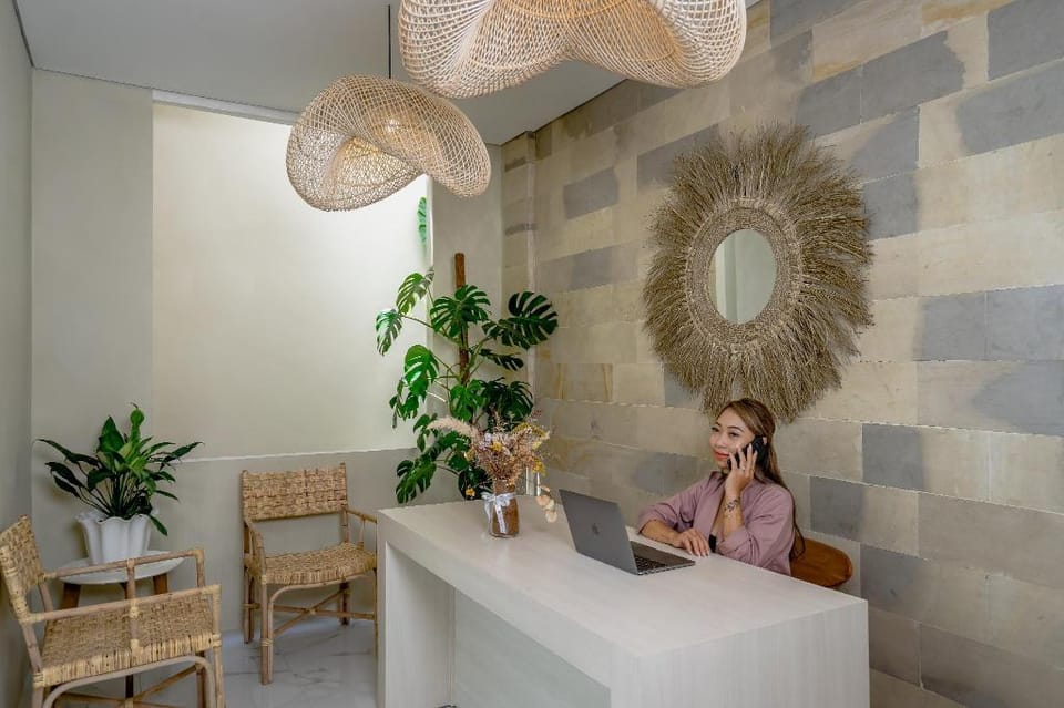Deva Amerta Apartemen Hotel in North Kuta