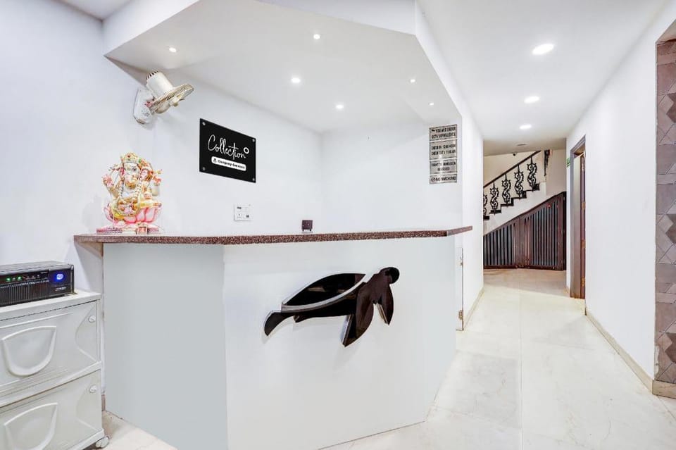 Super Collection O Shalimar Bagh Hotel in Delhi