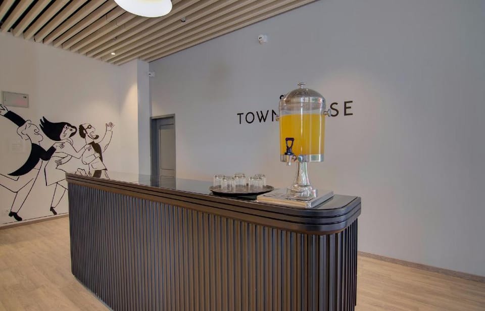 Townhouse De Alphabet Hotel in Secunderabad