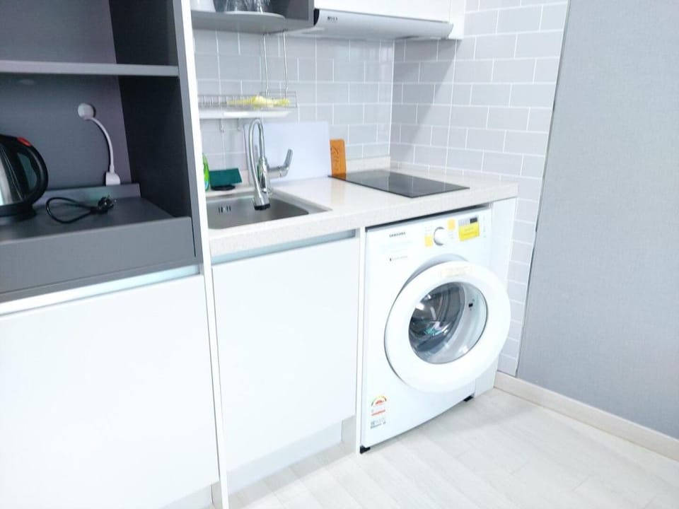 Arapalace#805 Near Airport, City/Ocean View, 10 Minutes to Dongmun Market, Cooking/Laundry Apartment in South Korea