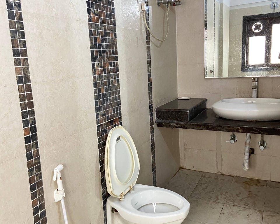 Royal Residency By WB Hotels Apartment in India