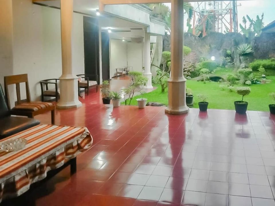 Hotel Mataram Cipanas Syariah Mitra RedDoorz Hotel in West Java