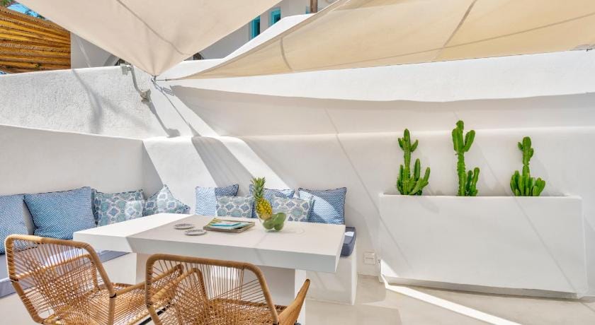 Mykonian Mews Luxury Suites Hotel in Mykonos, Mikonos 846 00, Greece