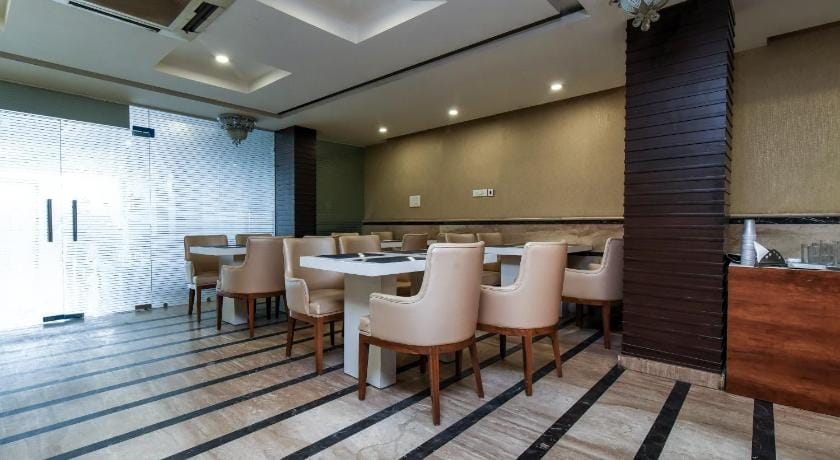Capital O Corporate Inn Hotel in New Delhi