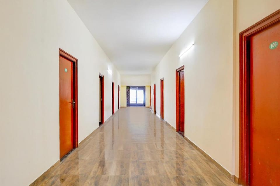Super Hotel O Poigai Near Airport Hotel in Tamil Nadu