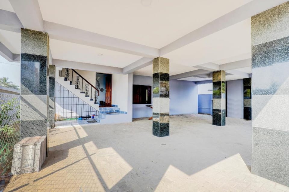 OYO Home Fantasea Uthandi Near Juhu Beach Hotel in Chennai