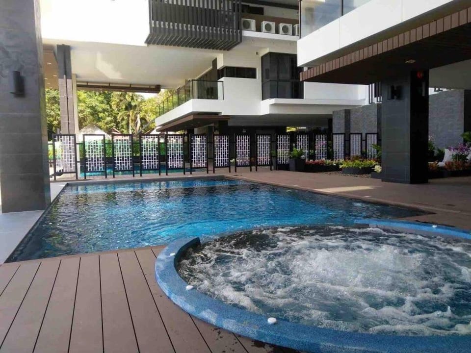 Escape Condominium BeachFront Suite 2bedroom- E253 Apartment in Chon Buri Changwat