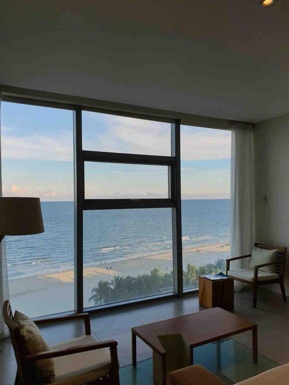 My Khe Beach| 2BR Suites Ocean View, High Floor Apartment in Da Nang