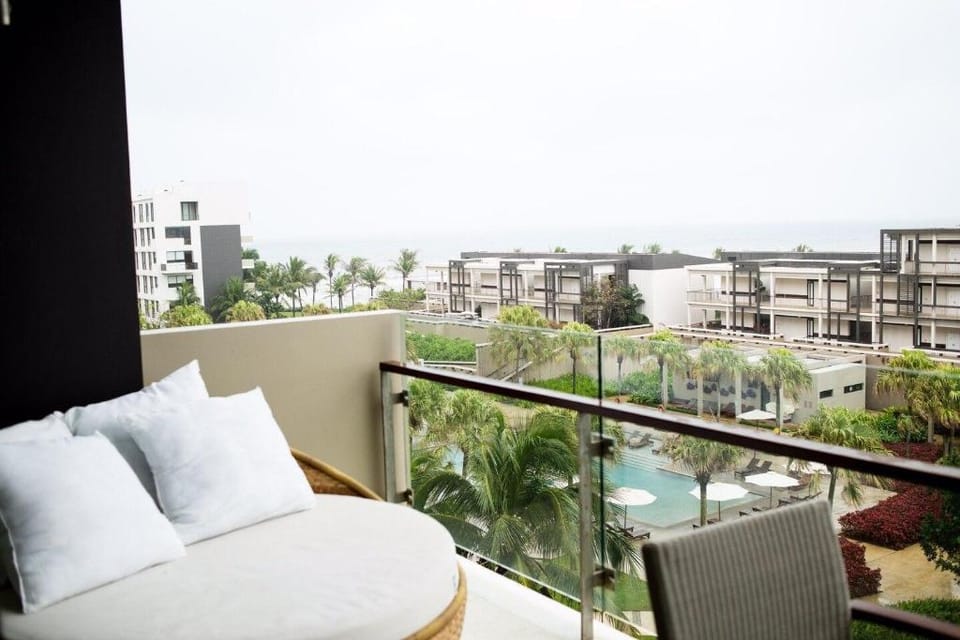 Lac Lac Booking| 1BR Ocean View in Resort, Da Nang Vacation rental in Hoa Hai