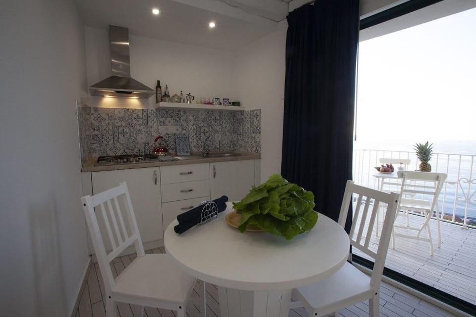 Le Tolde del Corallone a Picco sul mare La Pinta Apartment in Tropea