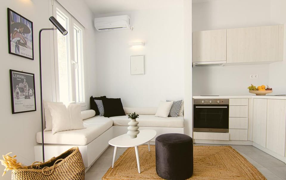 AELIA Tinos Apartment in Decentralized Administration of the Aegean