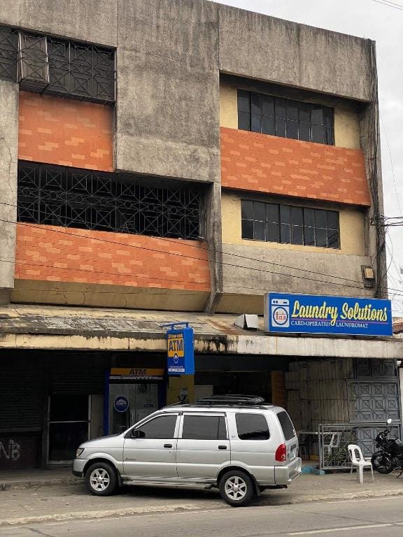 One Bedroom Loft in Urban City (Room only) Vacation rental in Iloilo City