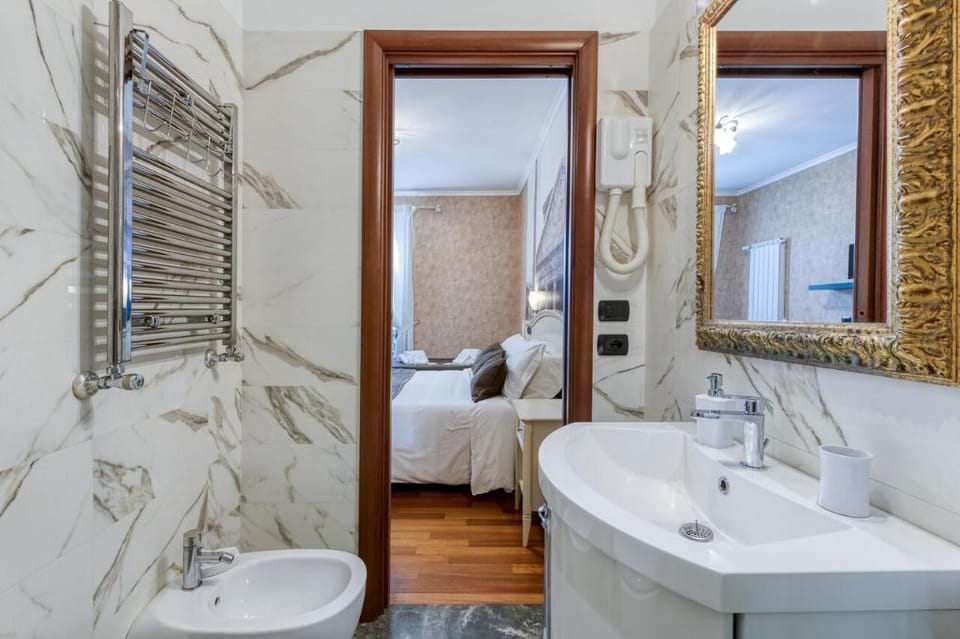 Le Suite Downtown Hotel in Rome