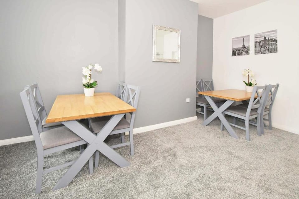 Townhouse @ 86 Brooklyn Street Crewe Vacation rental in Crewe