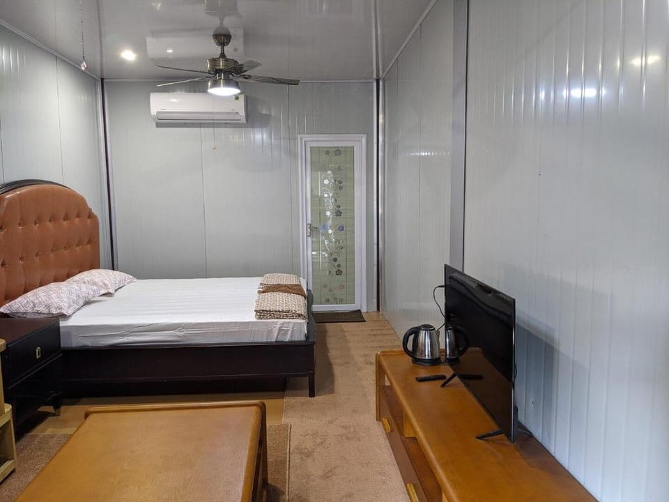 Indira Gandhi Int'l Airport Houses Vacation rental in New Delhi