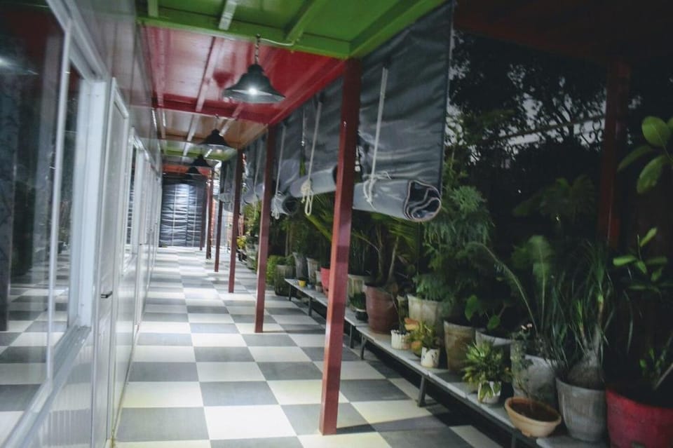 Indira Gandhi Int'l Airport Houses Vacation rental in New Delhi