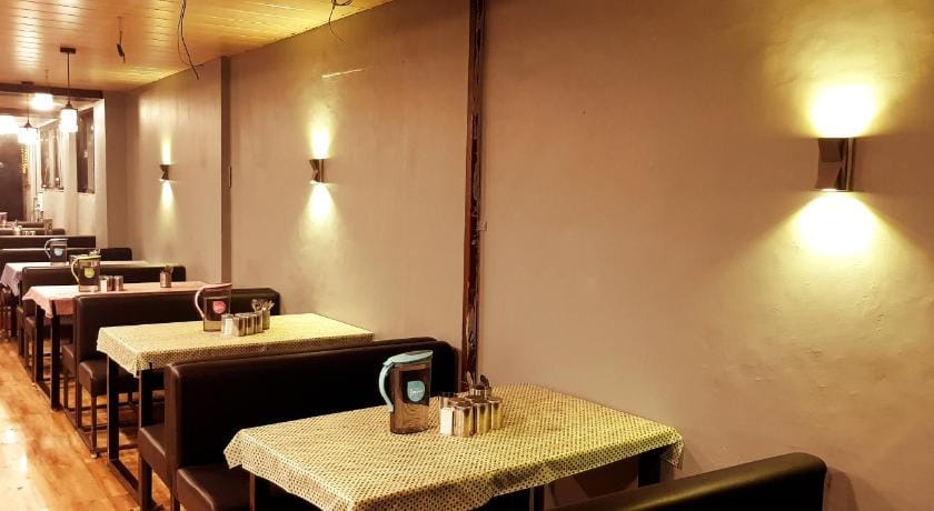 Blueberry Budget Hotel Bed and Breakfast in Maharashtra
