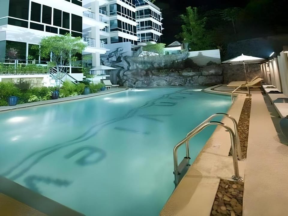 Karon View Serviced Apartments Hotel in Phuket