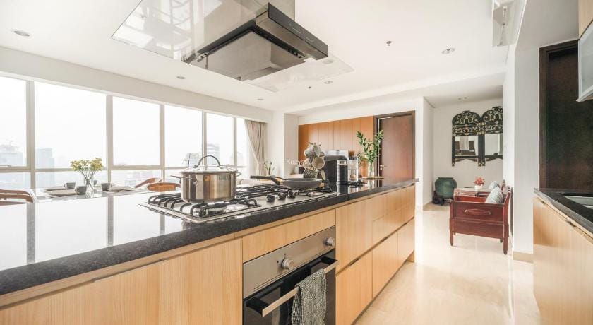Bungalow by Kozystay - Setiabudi Apartment in South Jakarta City