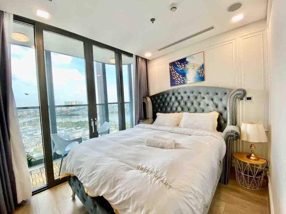 Landmark 81 3 Bedrooms Luxury. Apartment in Ho Chi Minh City