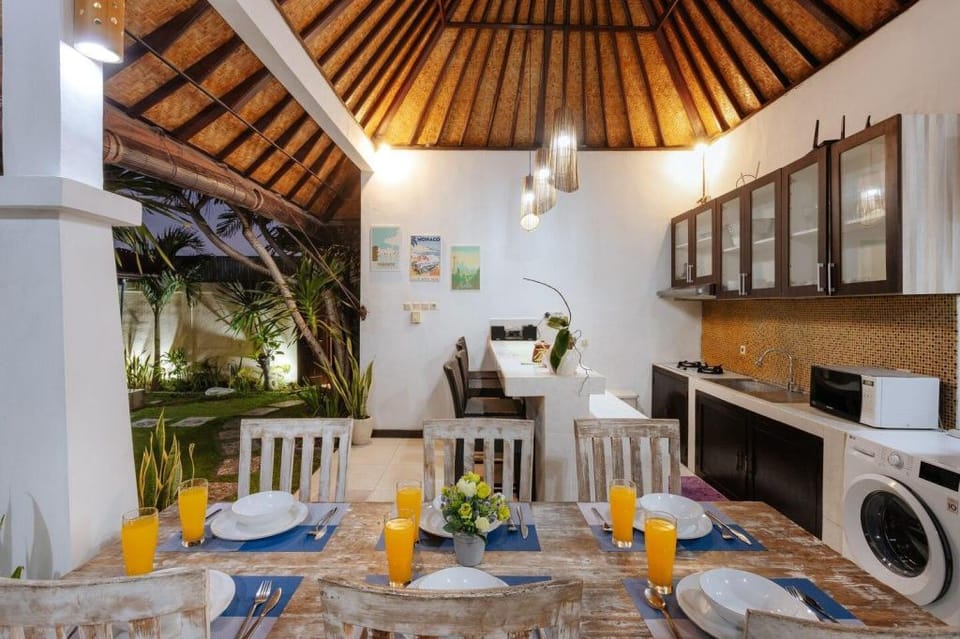 Villa Penny, Seminyak - Spacious 3 Bed Pool Villa! Villa in North Kuta