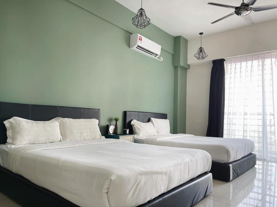 Aeropod Rail Suite // Moody Green [ Near City ] Apartment in Kota Kinabalu
