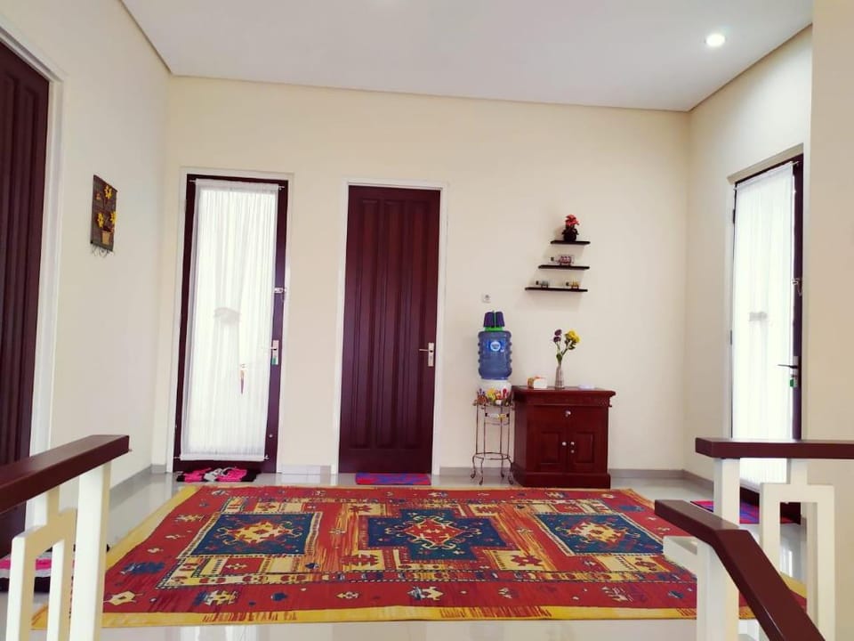 Villa AdiGroup Bayar Offline/Th Baru Wajib 2 Malam Villa in Batu