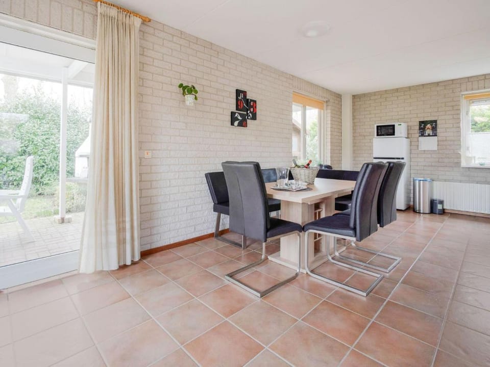 Nice bungalow in Beek with hot tub Vacation rental in Gelderland, Netherlands