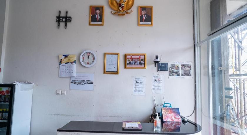 77 Guest House Serpong Mitra RedDoorz Hotel in West Java