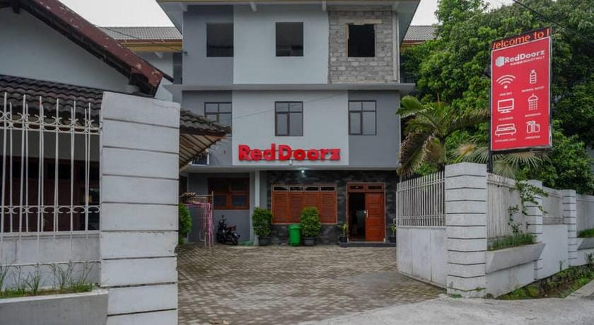 RedDoorz Plus near Jogja City Mall 5 Hotel in Special Region of Yogyakarta