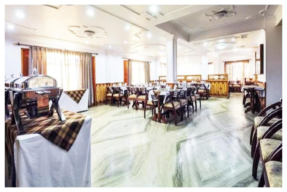 Goroomgo Kalra Regency Shimla Near Mall Road Hotel in Shimla