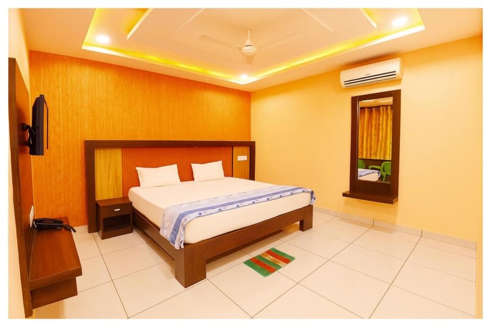 Goroomgo Swastik Guest House Near Kashi Vishwanath Temple Varanasi Hotel in Varanasi