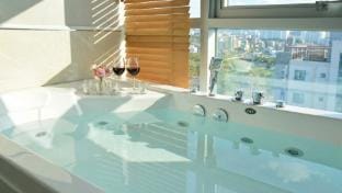 Janghohang J Story Spa Pension Bed and Breakfast in South Korea