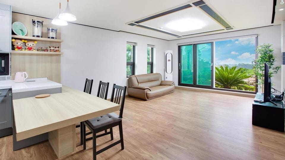 Seogwipo Sungsan Golden Village Pension Bed and Breakfast in South Korea