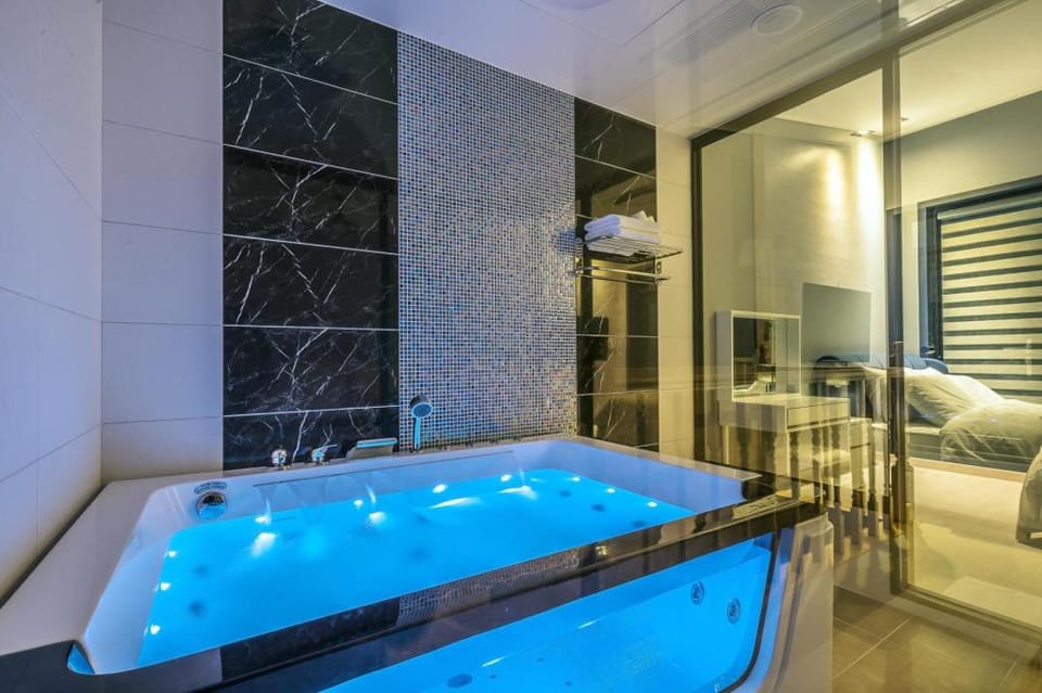 Namhae Palace1470 Pension Bed and Breakfast in South Korea
