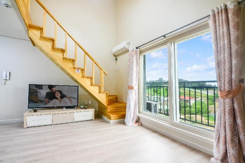 Samcheok Ddobagi Pension Bed and Breakfast in South Korea