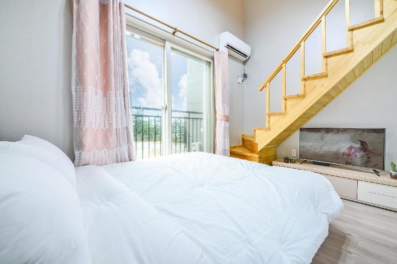 Samcheok Ddobagi Pension Bed and Breakfast in South Korea
